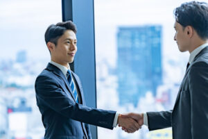 代理店ビジネスって本当に稼げる？実際のメリット・デメリットのイメージ