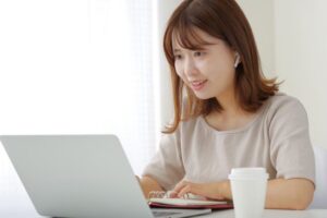 代理店契約で最低限知っておきたい用語集｜初心者がつまずきやすい言葉をやさしく解説｜のイメージ
