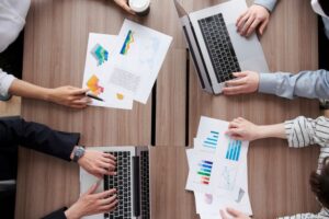 会社が扱う商材を増やすと売上が安定する理由のイメージ