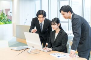 商流とは？物流・金流との違いや代理店ビジネスにおける役割・販路拡大で押さえるべきポイントを徹底解説のイメージ