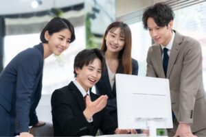 業務提携とは？代理店契約との違い・4つの提携タイプ別メリットデメリットと、販路拡大につなげる進め方・契約時の注意点を徹底解説のイメージ